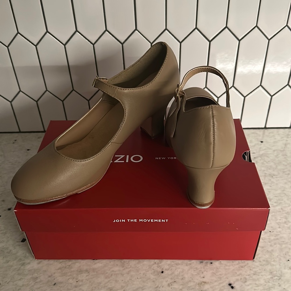 Capezio Manhattan Xtreme Tap Shoes